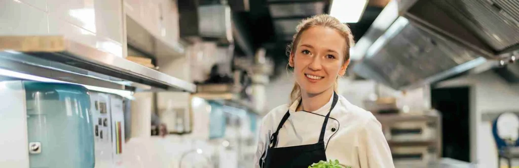 Menús personalizados para empresas con opciones saludables y equilibradas, adaptadas a dietas, alergias y objetivos nutricionales.